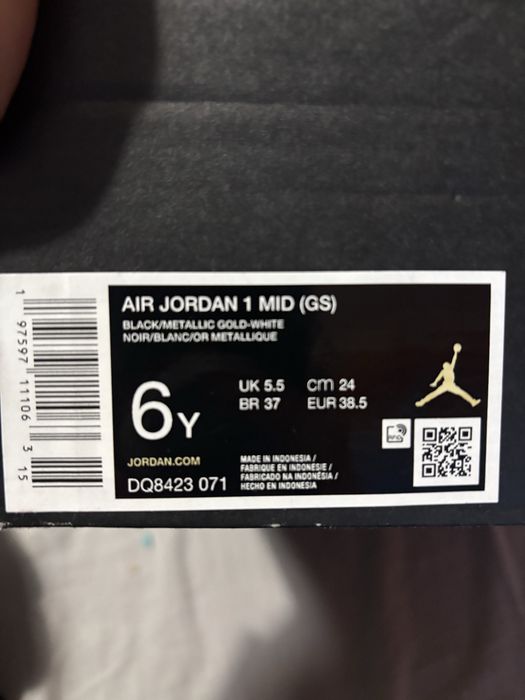 Nike jordan 1  mid