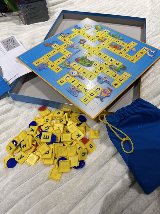 Scrabble Junior- 2 wspaniale gry słowne w 1