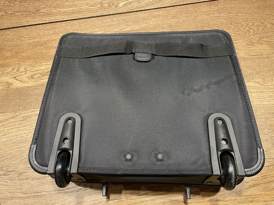 TARGUS - Mala portatil NOVA