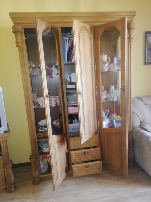 Сервант. Ексклюзив. З деревини Дуб.