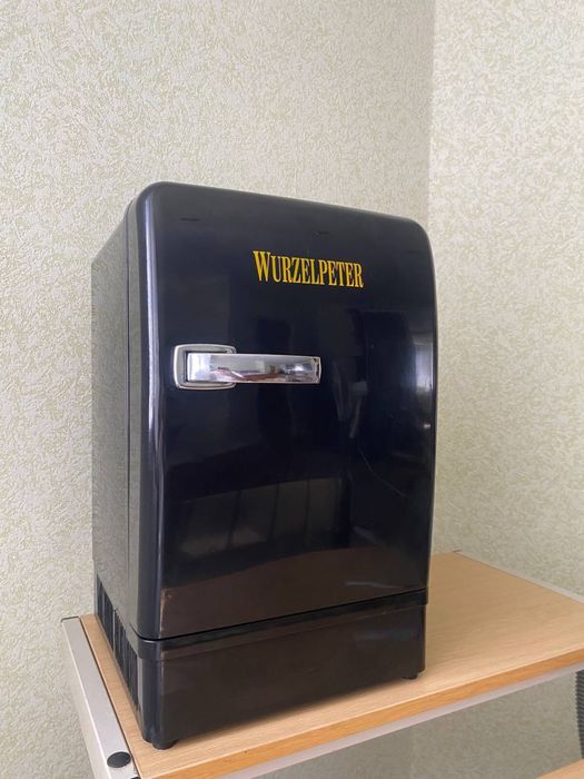 Автохолодильник  220v та 12v wurzelpeter