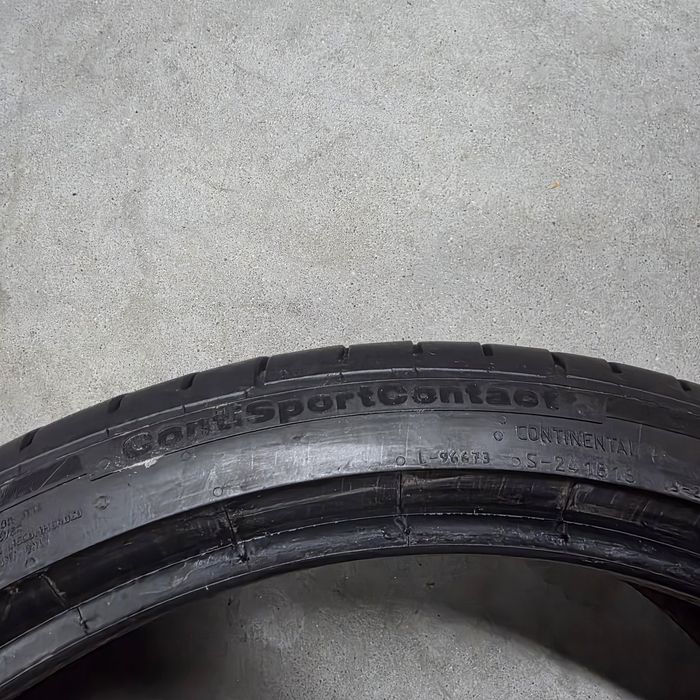 2 pneus 215 35 R18 Continental