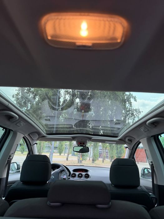 Peugeot 308 SW — fotografia 9