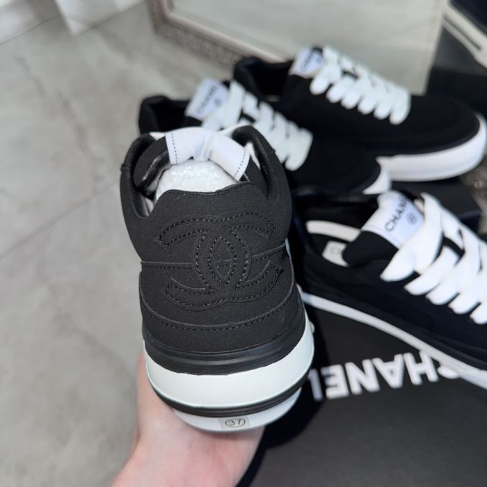 Кеди в стилі Chanel