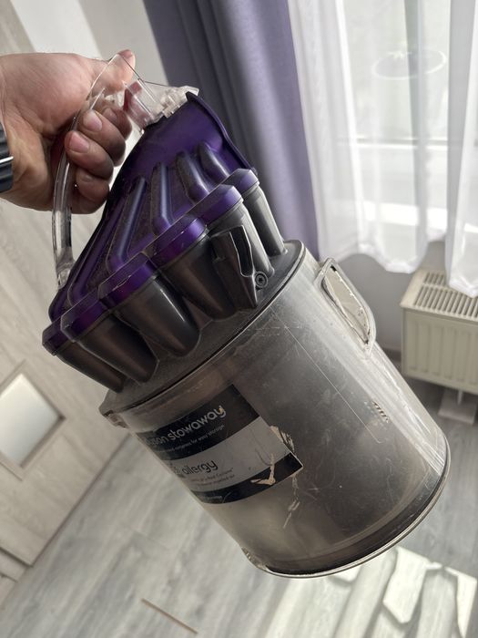 bezworkowy odkurzacz cylindryczny Dyson DC23 Stowaway Allergy