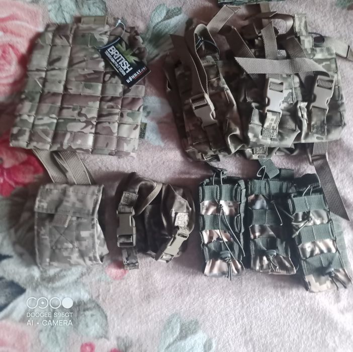 Підсумки під магазини, швидкий скид, стегнові системи моллі