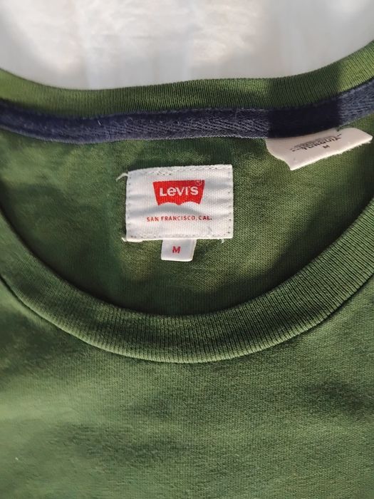 Tshirt levis  bom estado