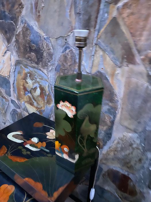 Candeeiro Chinês Madeira Lacada Centenário 42 cm