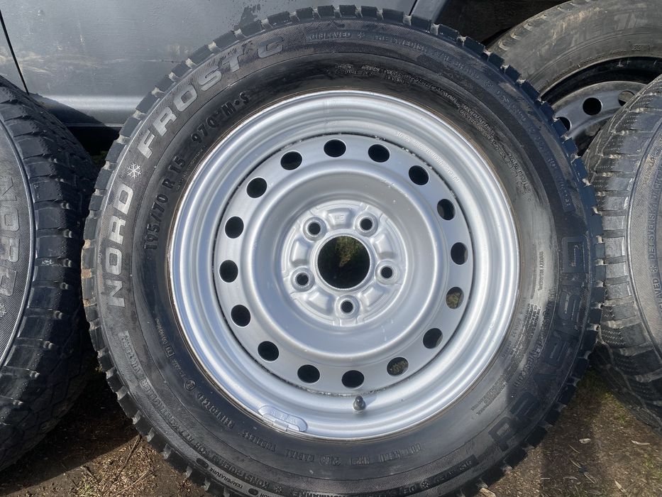 Комплект дисків 5 114.3 r15 з зимовою гумою gislaved 195/70/15