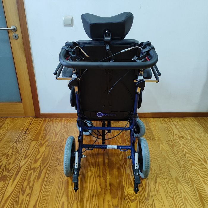 Cadeira de Rodas Multifuncional Moretti Relief Go – Como Nova