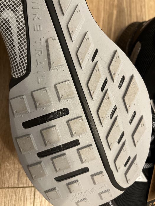 Nowe buty Nike Juniper Trail 3 - 45,5 rozmiar
