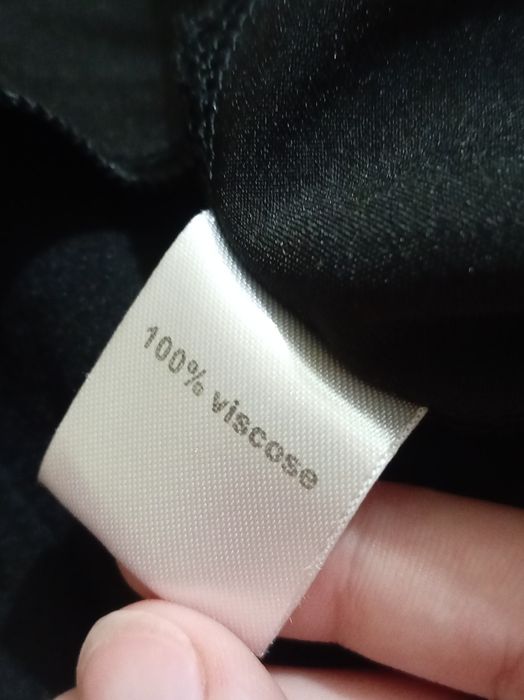 Чёрное новогоднее платье