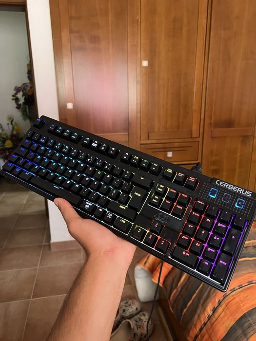 Teclado Mecanico Asus *Asus Cerberus RGB*