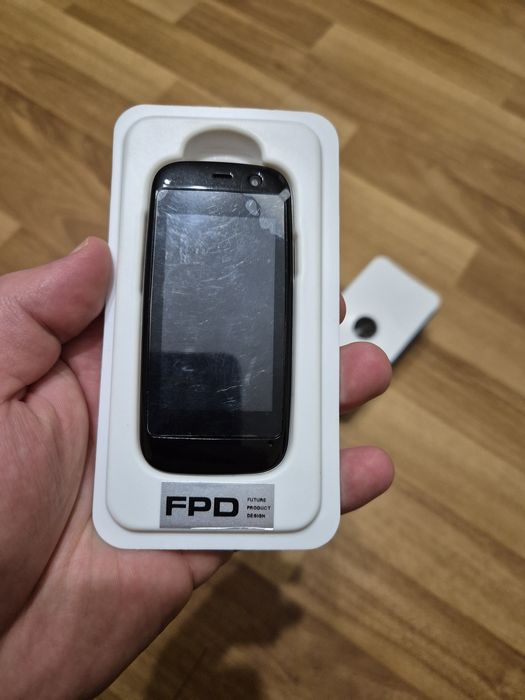 Міні телефон, elephone