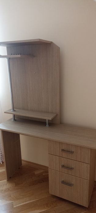 Тумба для телевізора, а також Т2/тюнера/роутера