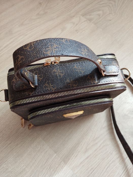 Женская кросс боди сумка,сумочка, guess,гес, гэс,на плечо, на поясе,