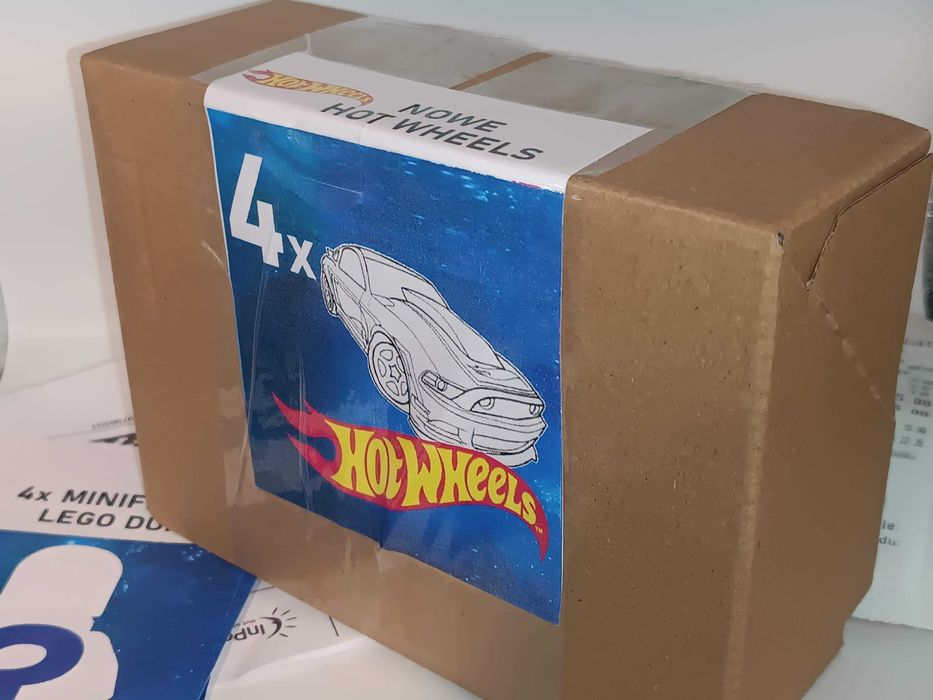 Zestaw 4x samochód Hot Wheels NOWY paczka niespodzianka