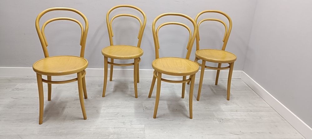 Krzesła drewniane a 14 jak Thonet Fameg Radomsko  bardzo ładne