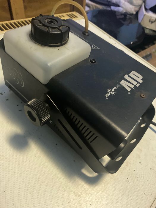 Колонки,міксер,система караоке,мікрофони та ін.