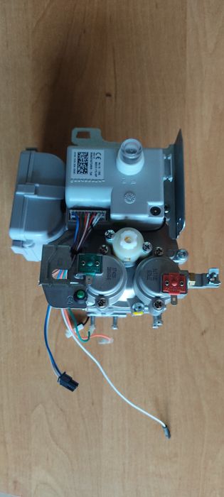 Zespół gazowy Junkers Hydro 4200 WR11-4KB 23 JU na gaz ziemny GZ50