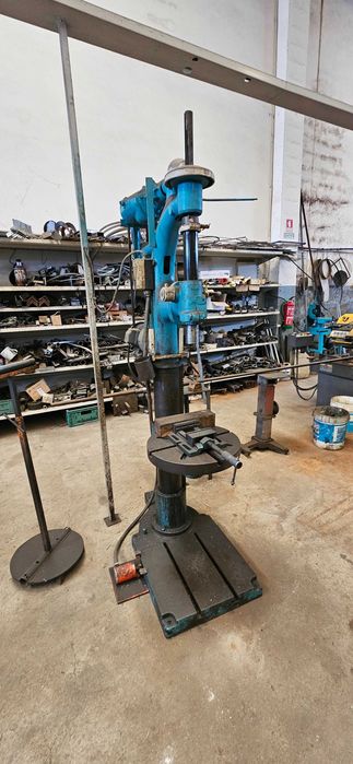 Oficina de  Serralharia metalomecânica Totalmente Equipada