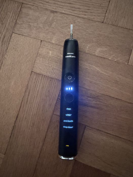 Uszkodzona szczoteczka philips sonicare