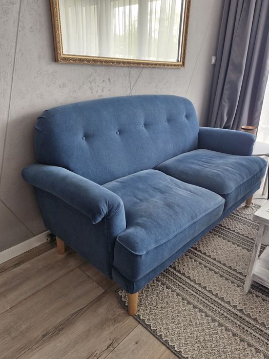 Sprzedam kanapę (ikea)zakupiona dwa lata temu ,stoi w domku letniskowym ,mało używana..wymiary 190x100.