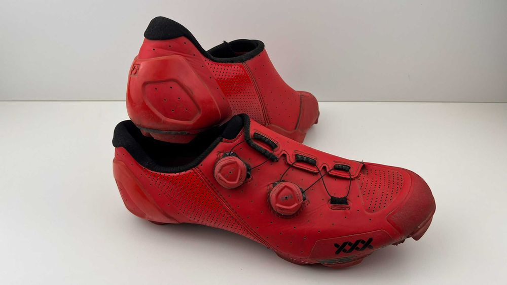 Buty rowerowe Bontrager XXX LTD MTB red 44 OCLV carbon