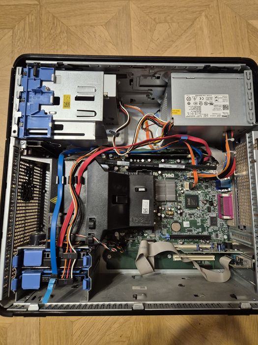 Komputer stacjonarny Dell Optiplex 780