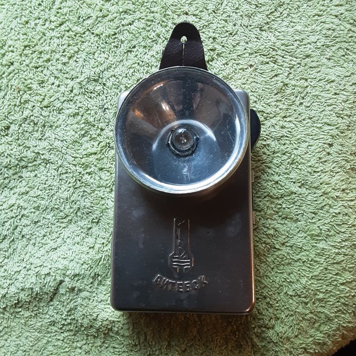 Нагрудный винтажный фонарик времен ссср