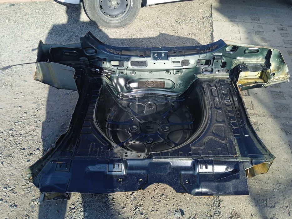 OPEL CORSA E pas tylny wanna tył podłużnice Z20R