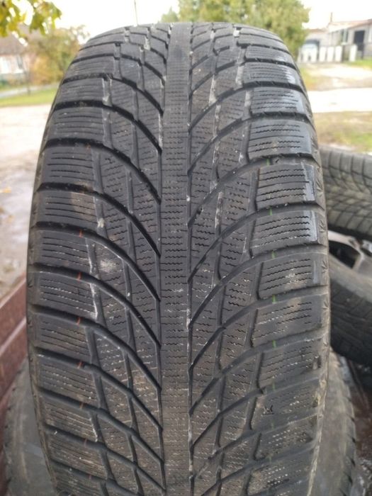 Шини, резина на 17