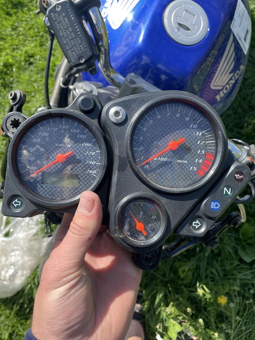 Пластик рама колеса Honda hornet 600