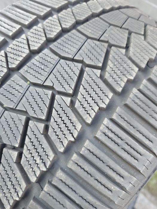 325/35/22-275/40/22 Continental ts860S super kpl 8,2mm Demo