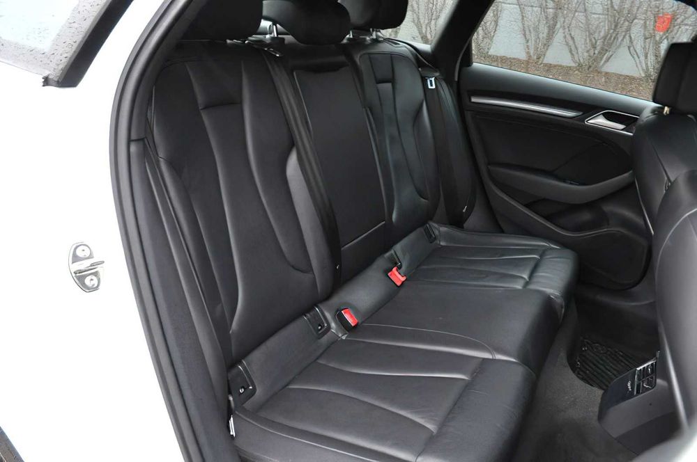 Audi A3  e-tron Premium Plus      2016