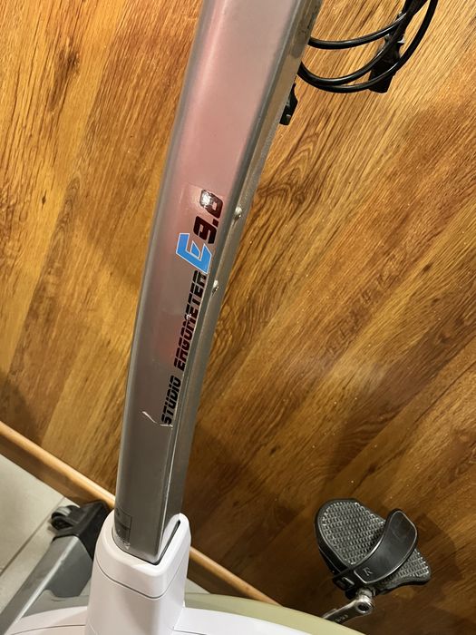 Rower treningowy rehabilitacyjny siłowniowy ergometer motion 9.8 crane