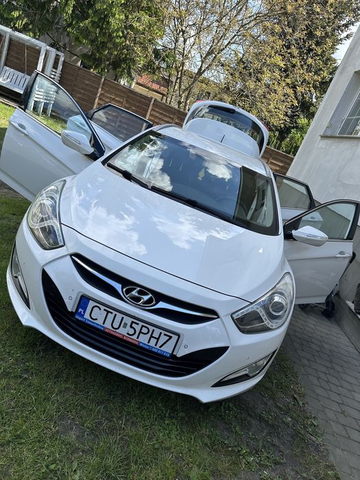 Hyundai i40 comfort 1.6 benzyna