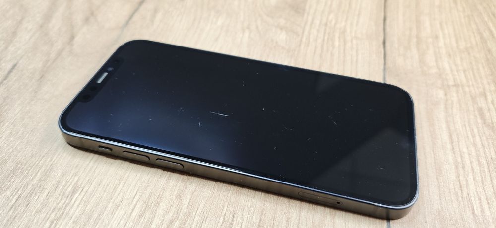 Apple iPhone 12 64GB Black/ neverlock / АКБ 82% / магазин /гарантія