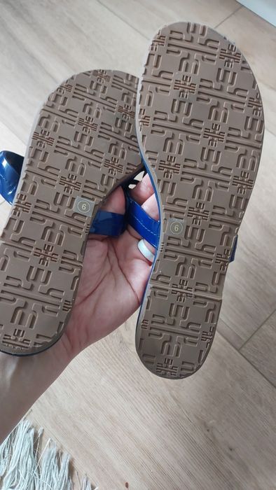 Granatowe klapki,japonki Hōgl r 39