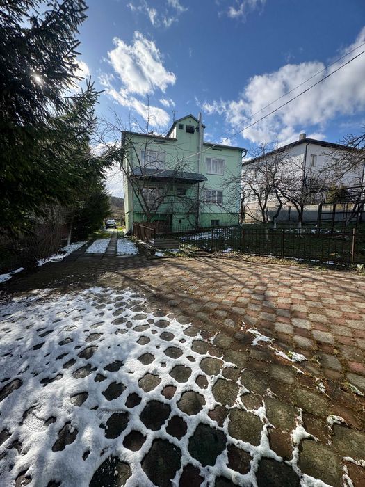 Продаж окремостоячого будинку в Перемишлянах.