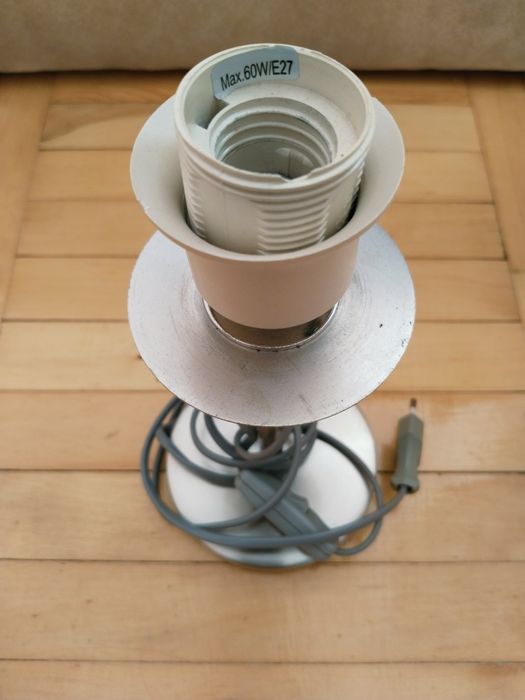 Лампа металева настільна