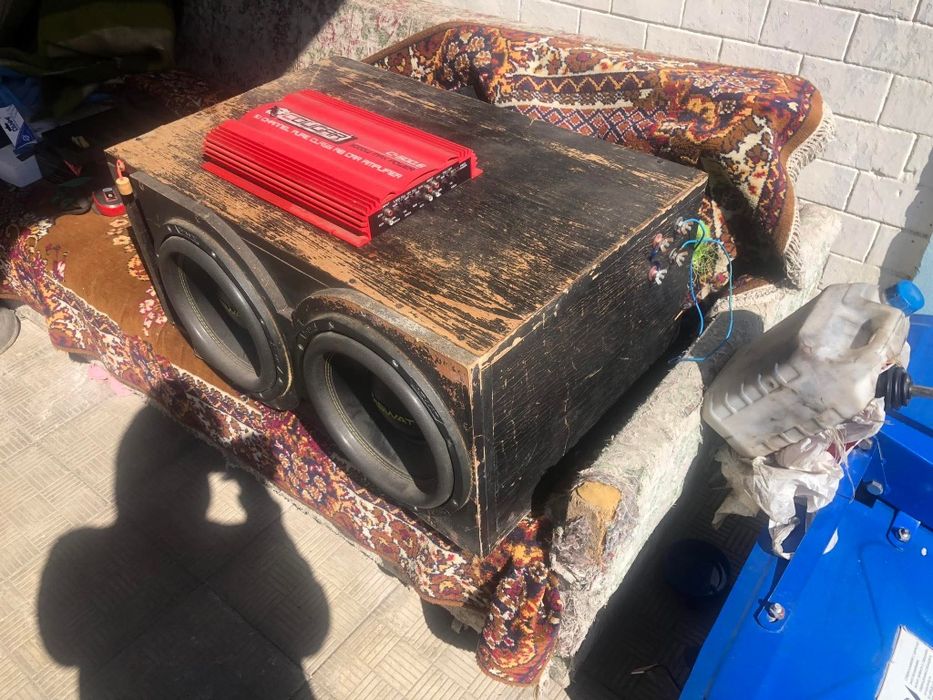 Продам сабуфери   осилітнлом