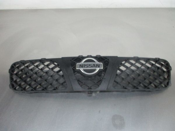 Grelha frente NISSAN Terrano II (R20)