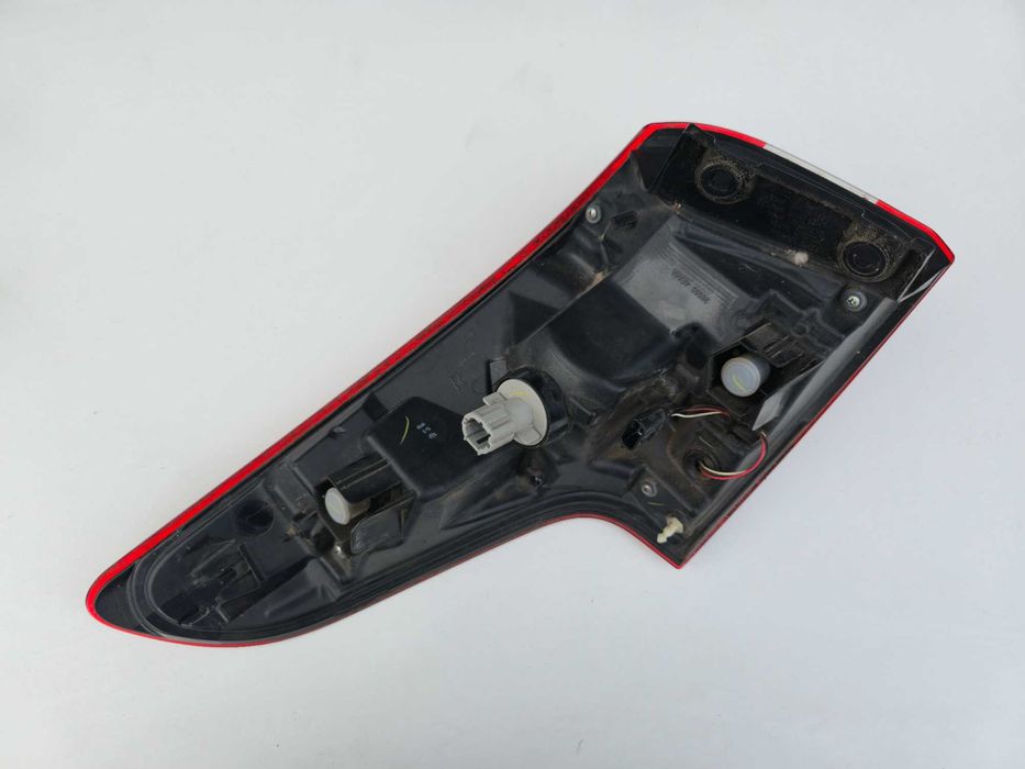 Farolim STOP direito NISSAN Qashqai J11 (2014.-2018.) Original