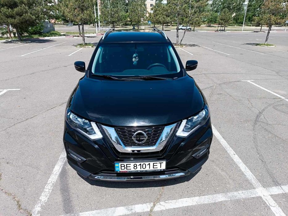 Nissan ROGUE 2017 року