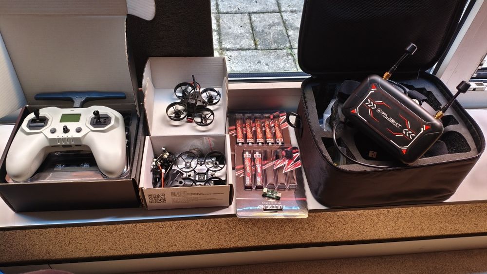 Drone Cinebot 25 mini drone goggles FPV