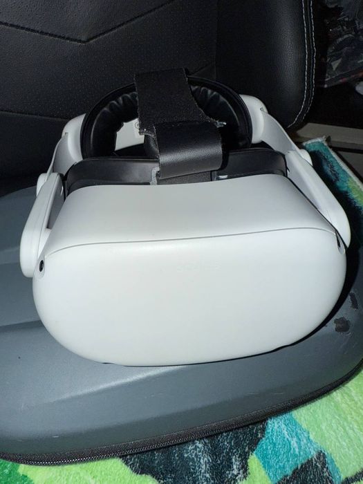 VR окуляри Meta Quest 2