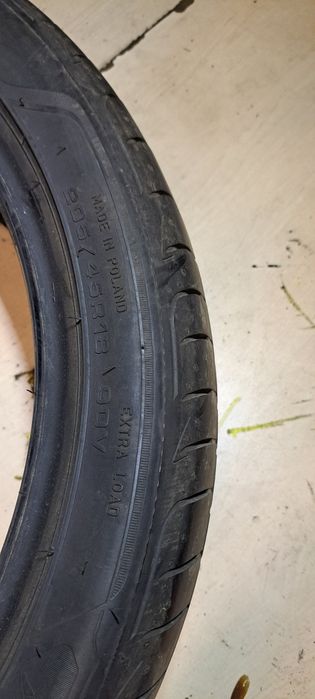 Pneus 205/45/18 Goodyear