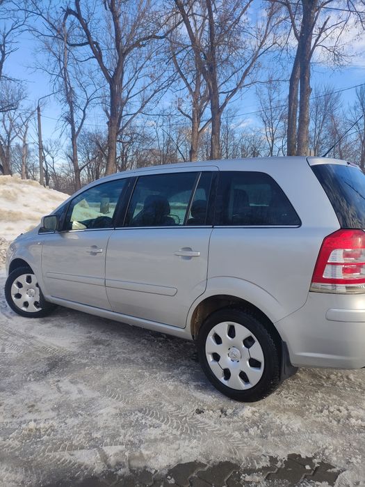 Опель,, Зафіра б '' 1.6 Турбо 2011р. 150к/с. 110кВт.