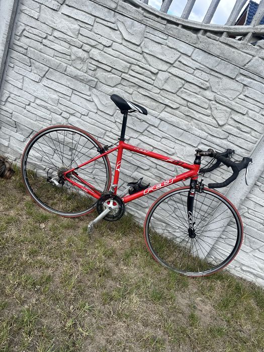 Rower szosowy (kolarzówka) Felt